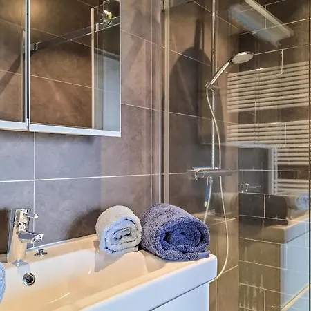 Amazing In With Kitchen Apartment